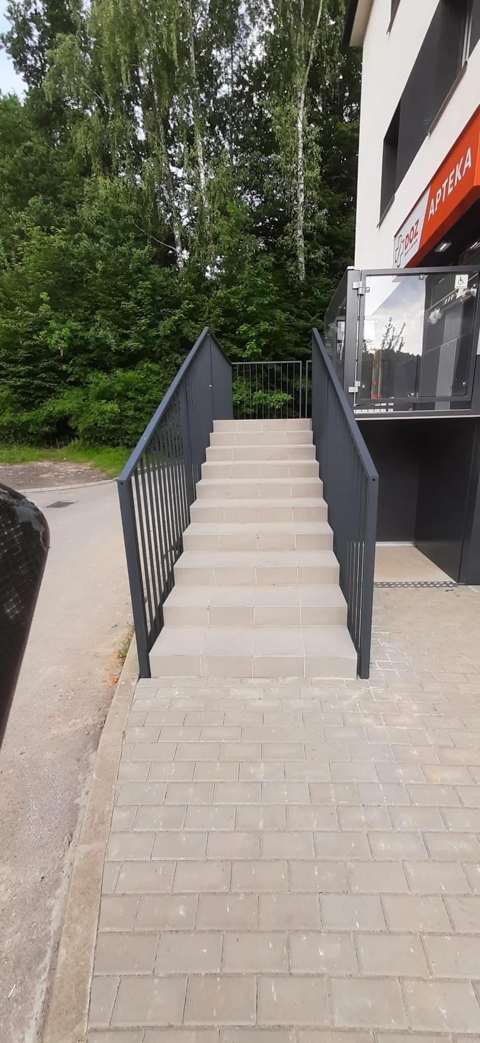 Glazura / schody — realizacja STYL-BUD